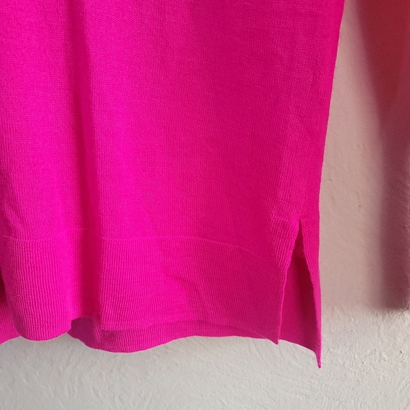 Halogen, Merino Wool Blend V Neck Lightweight Sweater, Bright Fuchsia, Size XS - Picture 5 of 6